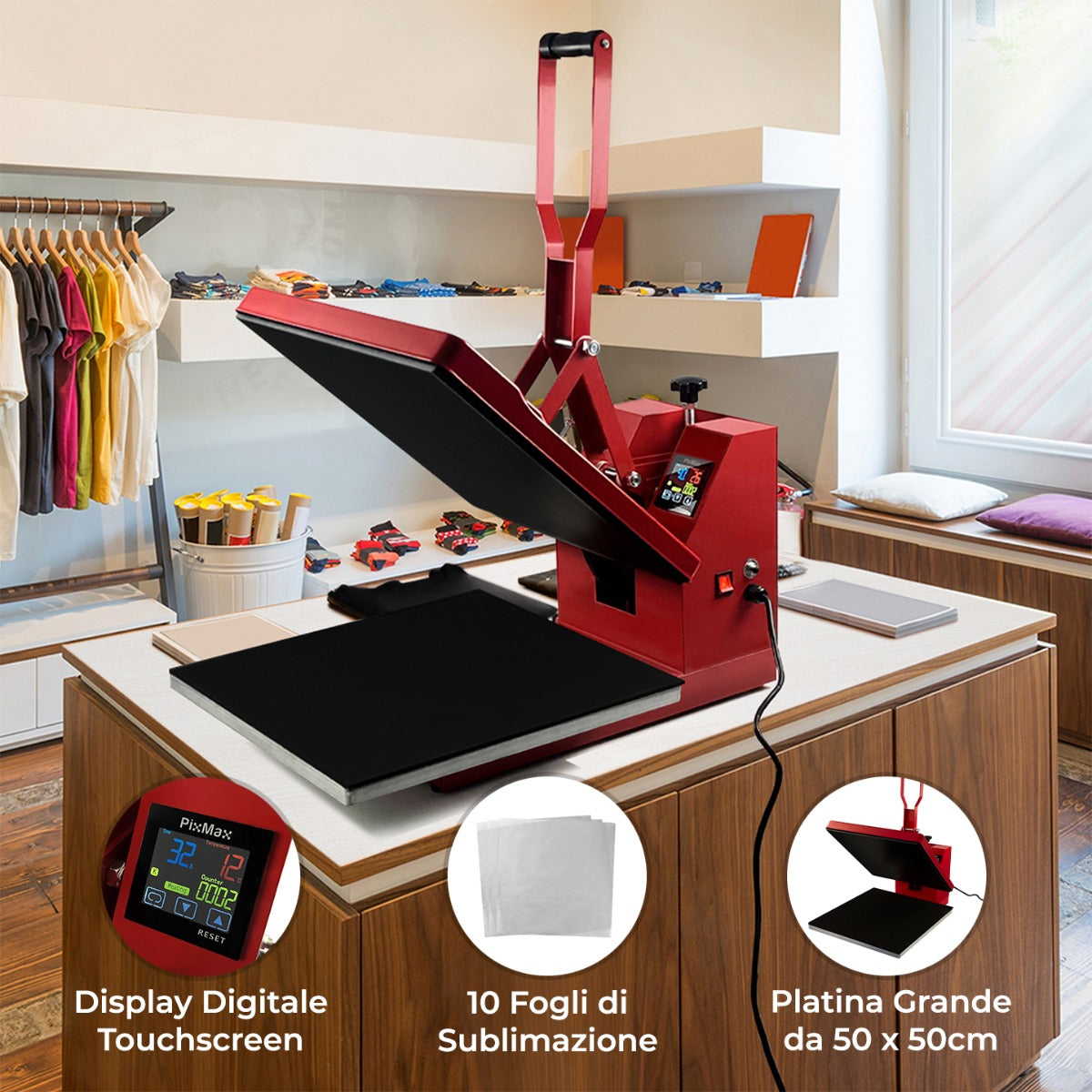 Pressa a caldo rossa con display touchscreen, piatto grande 50x50 cm, ideale per la sublimazione su magliette, in un ambiente di lavoro luminoso