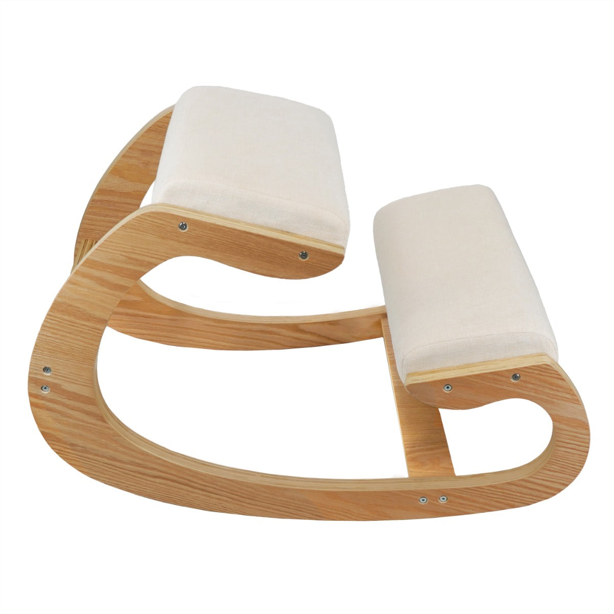 Sedia ergonomica da inginocchiarsi in legno chiaro con cuscini beige, design curvo per comfort e supporto ottimale della postura