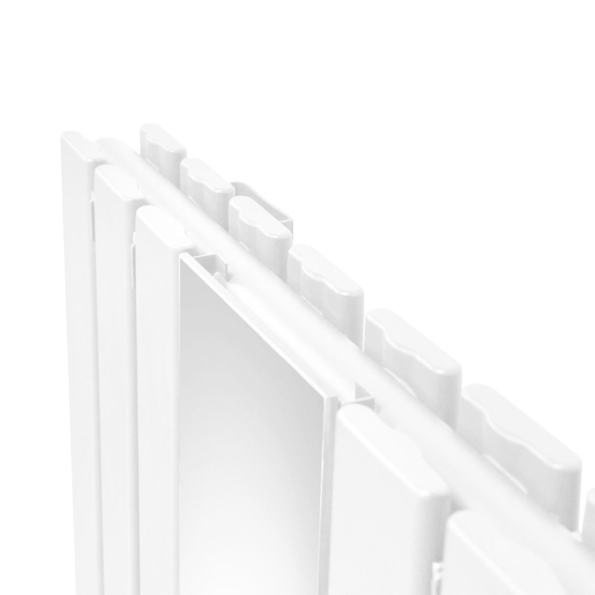 Radiatore a specchio piatto bianco, misura 1800mm x 565mm, con superficie liscia e riflettente, design moderno e elegante