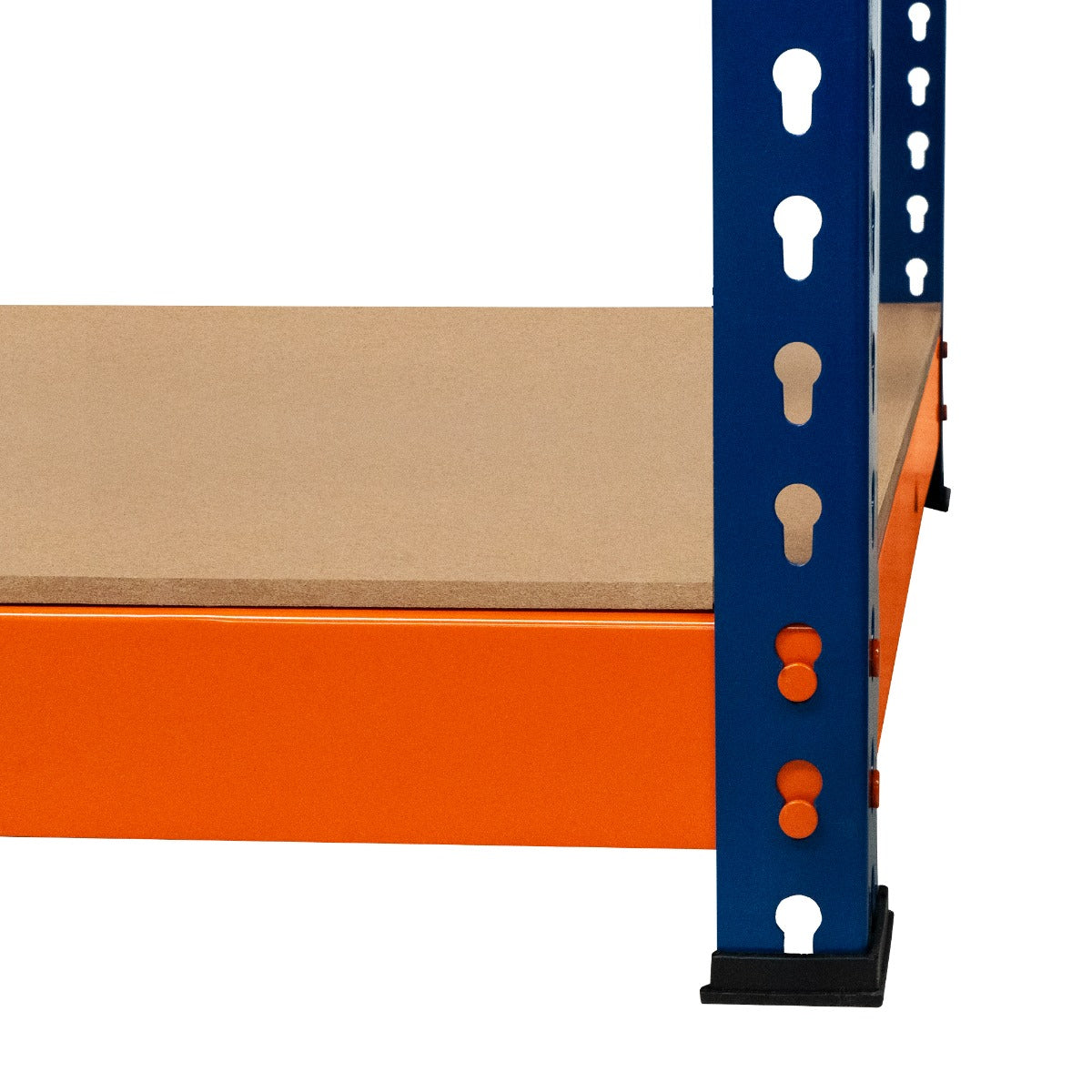 Scaffalatura a 4 ripiani S-Rax con struttura blu e arancione, ripiani in MDF, design robusto e pratico per stoccaggio efficiente
