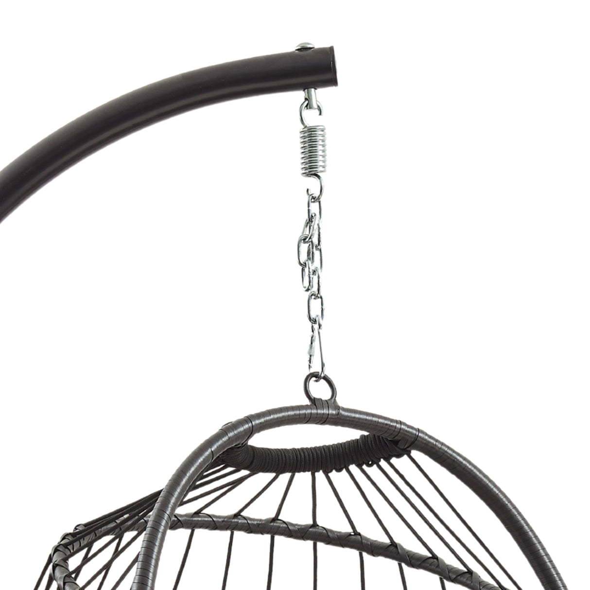 Poltrona sospesa a uovo in rattan nero con struttura metallica, design elegante e moderno, ideale per interni ed esterni