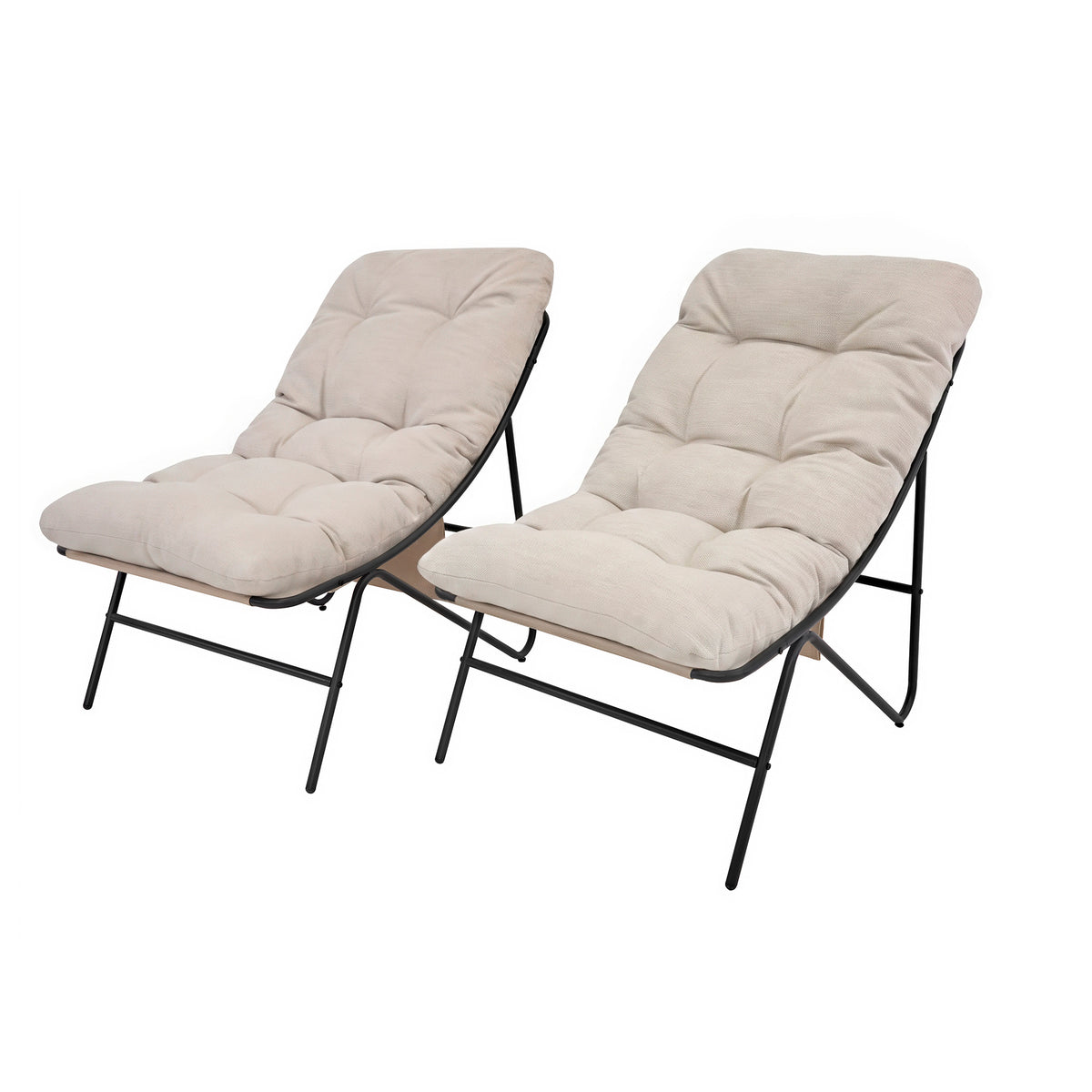 Poltrone reclinabili beige con cuscini morbidi e struttura in metallo nero, ideali per il relax in casa o in giardino