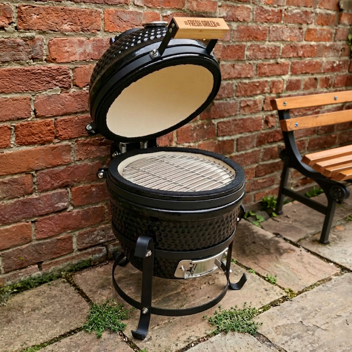 Kamado BBQ Grill – 13” (33 cm)