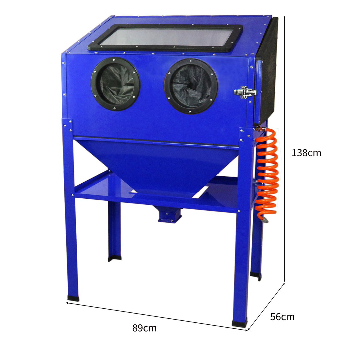 Cabina sabbiatrice MaxBlast da 220 litri, struttura blu, finestra trasparente, due aperture circolari, tubo flessibile arancione, altezza 138 cm