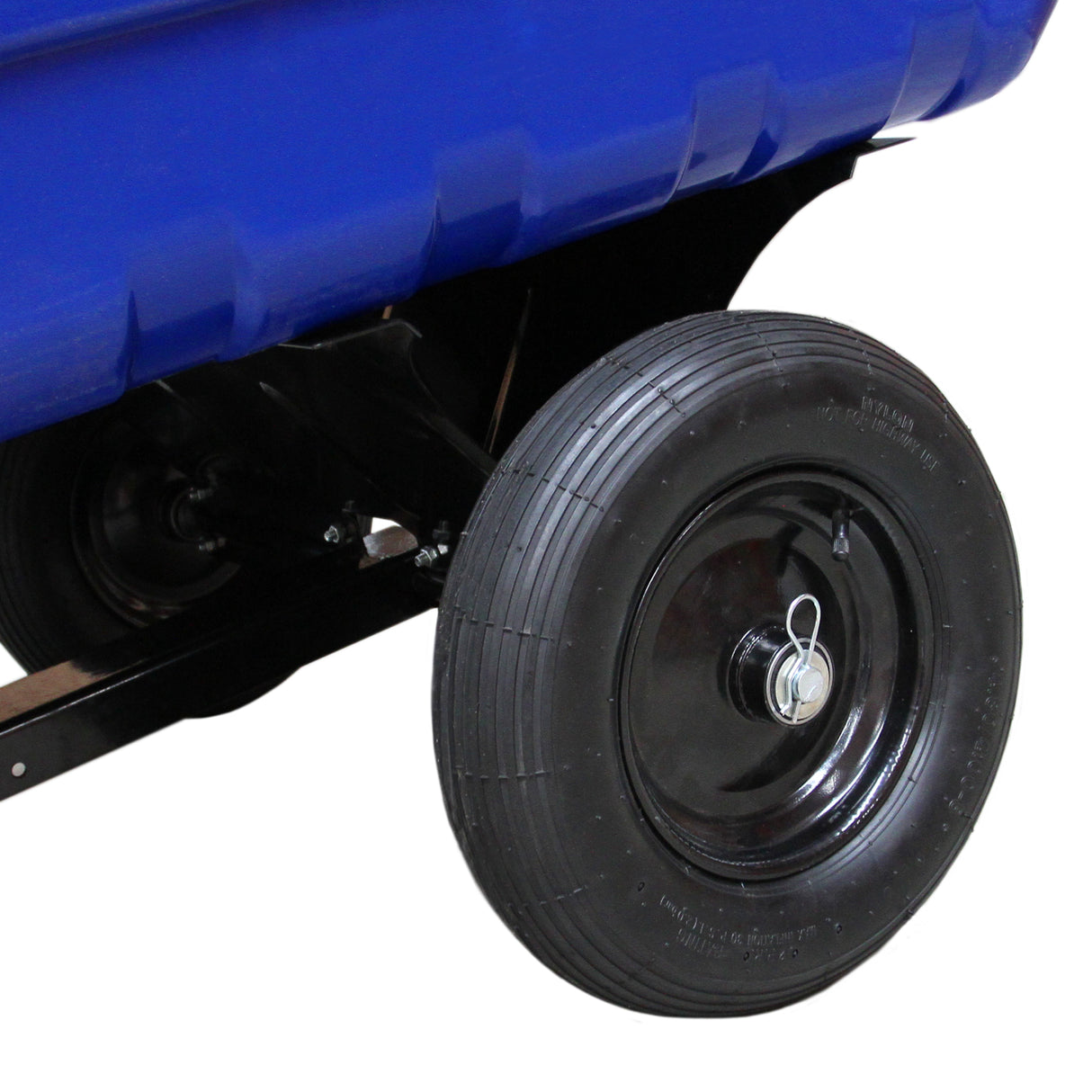 Carrello da giardino blu con pneumatici neri, robusto e resistente, ideale per il trasporto di attrezzi e piante nel giardino