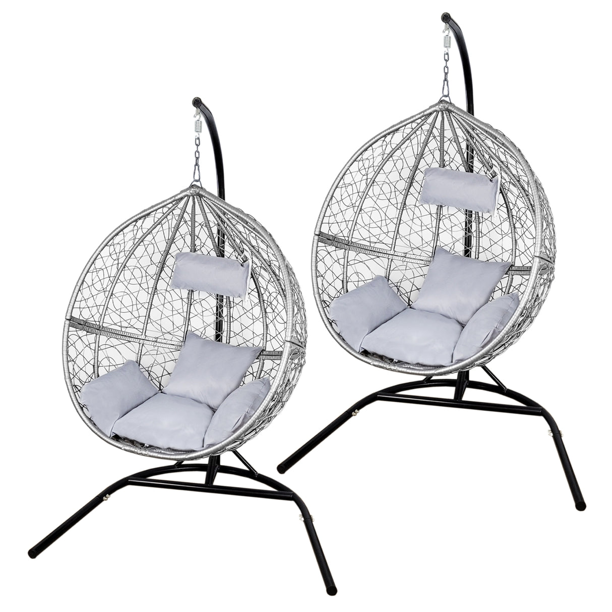 Sedia dondolo sospesa a uovo in vimini rattan grigio, con cuscini morbidi e struttura nera, perfetta per il giardino