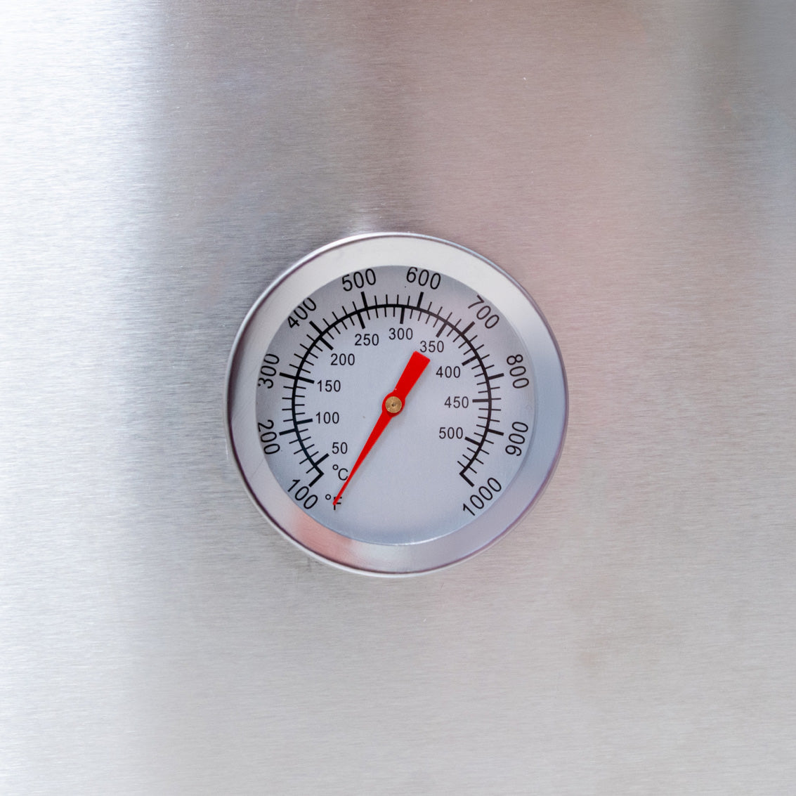 Termometro in acciaio inox con scala graduata, indicante la temperatura fino a 900°C, per forno da pizza Fresh Grills Premium