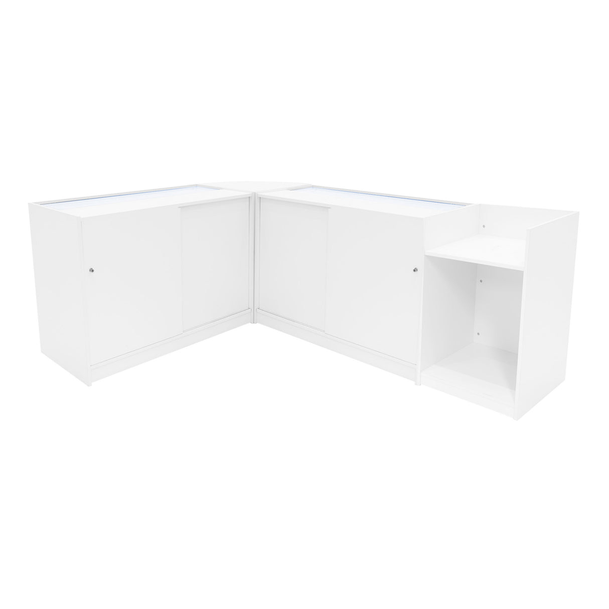 Set di banconi LED bianchi angolari, con finitura liscia, ante chiuse e ripiani, ideale per esposizioni e arredamenti moderni