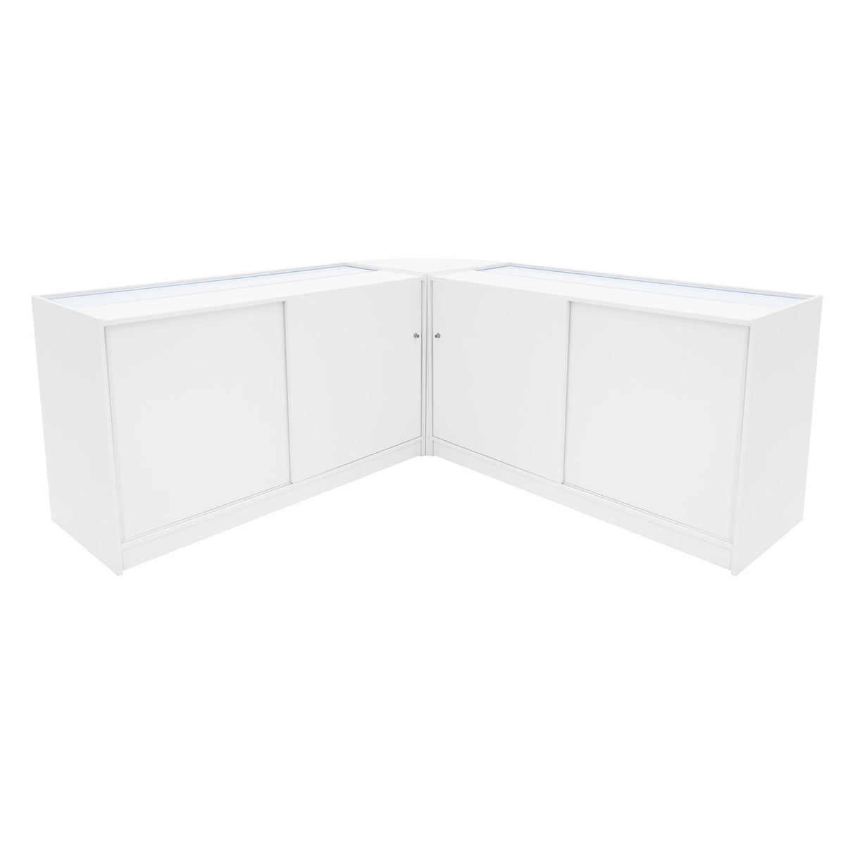 Set bancone Theseus LED bianco con finitura liscia, angolare, dotato di due vani chiusi e illuminazione integrata per esposizione elegante