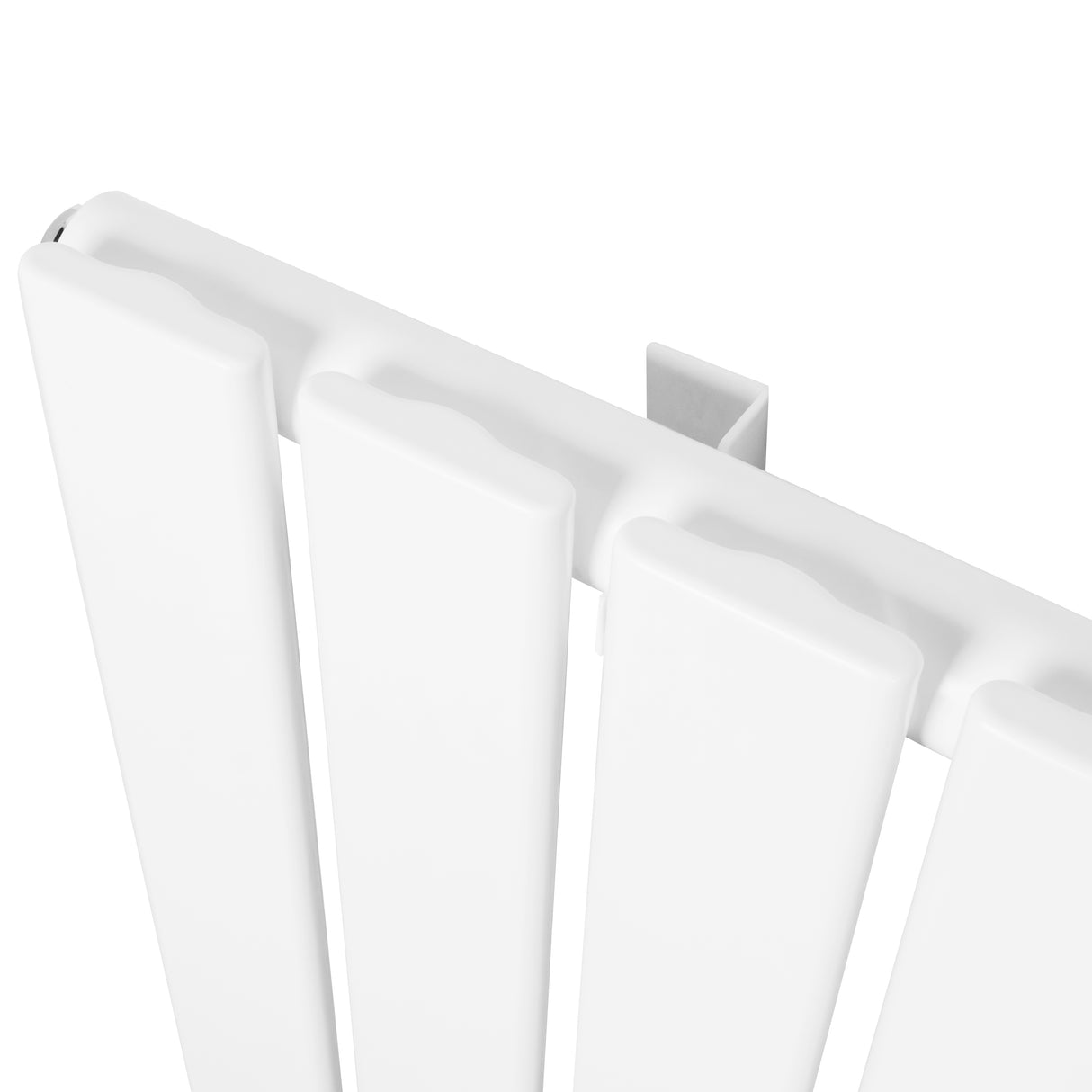 Radiatore piatto a colonna singola verticale, dimensioni 1800 x 420 mm, finitura bianca lucida e design elegante con pannelli rettangolari