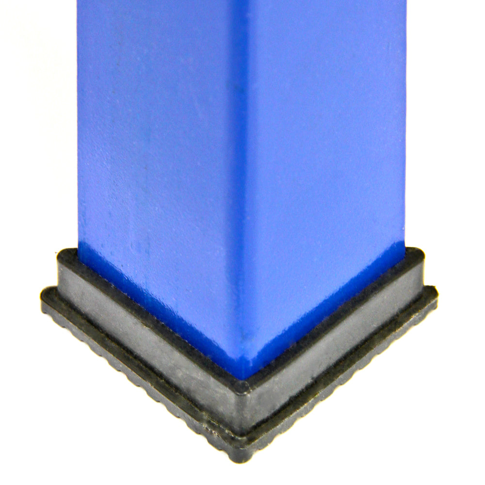 Piedino di supporto in gomma nera con base quadrata, collegato a un robusto pilastro blu di scaffale da garage T-Rax