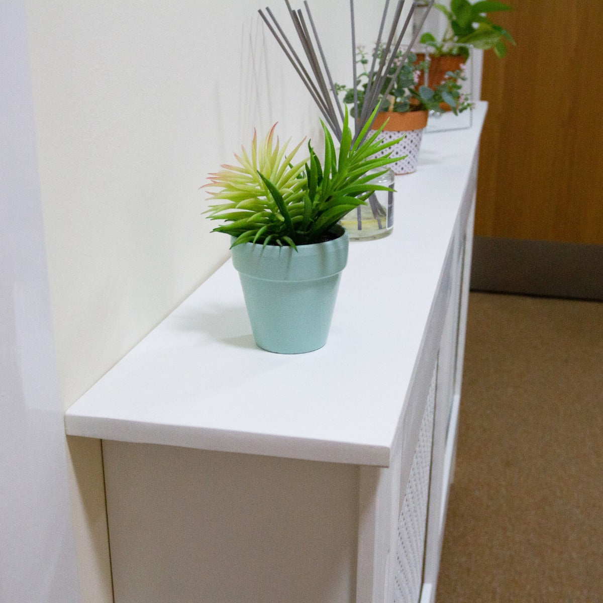 Copritermosifone Regolabile in MDF Bianco 1400mm - 1920mm