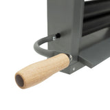 Strizzatore manuale per indumenti con manico in legno, struttura metallica grigia e rulli per una facile estrazione dell'acqua