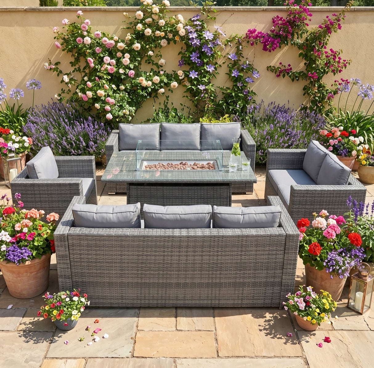 Set Mobili da Giardino in Rattan 8 Posti con Tavolo Firepit – Grigio