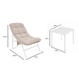 Sedia reclinabile beige con cuscini morbidi e tavolino bianco in metallo, ideale per esterni, con misure dettagliate per un acquisto informato