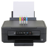 Stampante Epson nera con cartucce colorate in blu, giallo, magenta e ciano, pronta per la stampa su vinile e kit di rimozione erbacce