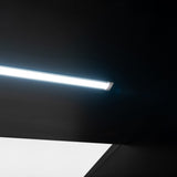 Set banconi negozio Luna LED nero con luce bianca brillante, design moderno e linee pulite, ideale per spazi commerciali eleganti