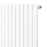 Radiatore ovale a colonna singola orizzontale bianco, con finitura liscia e valvole, dimensioni 600 x 1440 mm, design moderno e elegante