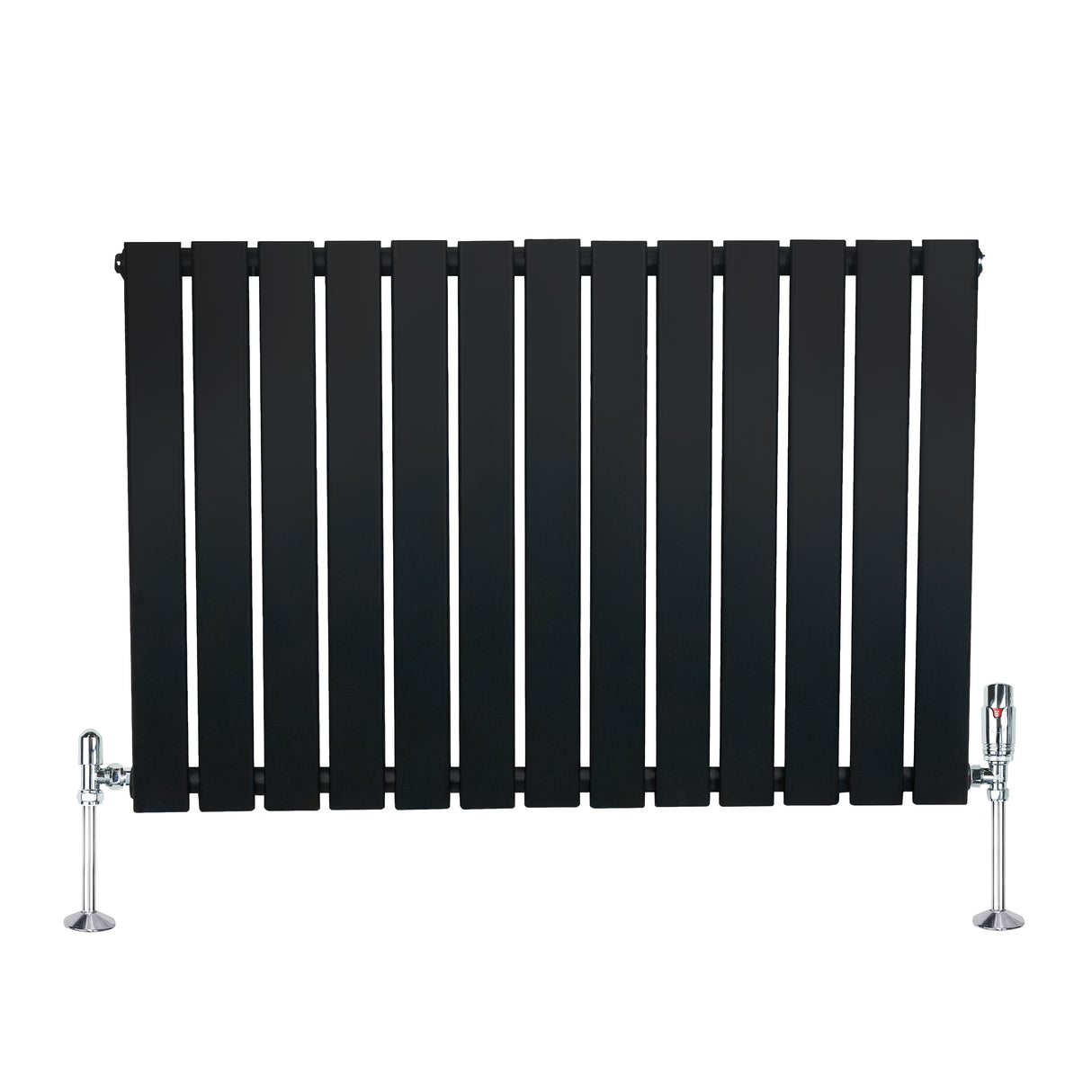 Radiatore piatto monocolonna nero, dimensioni 600 x 910 mm, con finitura liscia e valvole cromate ai lati per un design elegante