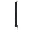 Radiatore piatto monocolonna nero, dimensioni 1600 x 280 mm, con finitura liscia e valvole eleganti, ideale per spazi moderni