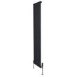 Radiatore piatto monocolonna nero, 1800 x 420 mm, con finitura liscia e valvole integrate, ideale per ambienti moderni