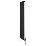 Radiatore piatto monocolonna nero, 1800 x 420 mm, con finitura liscia e valvole integrate, ideale per ambienti moderni