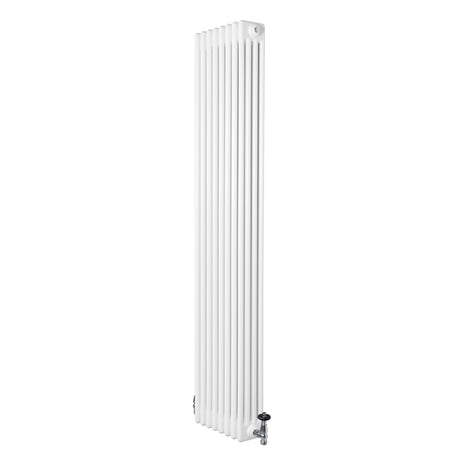 Radiatore tradizionale verticale a 4 colonne, finitura bianca, dimensioni 1800 x 380 mm, con valvole in metallo lucido e linee eleganti