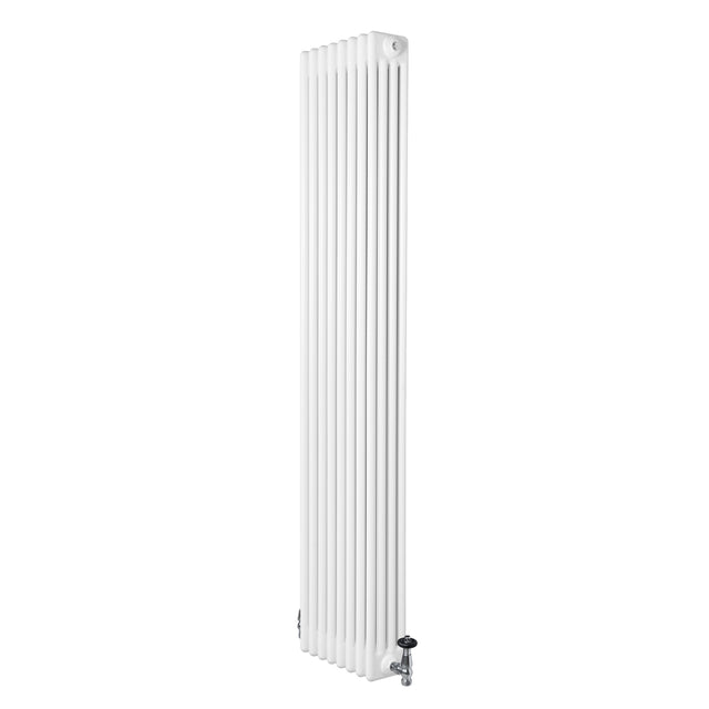 Radiatore tradizionale verticale a 4 colonne, finitura bianca, dimensioni 1800 x 380 mm, con valvole in metallo lucido e linee eleganti