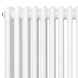 Radiatore tradizionale a 4 colonne in bianco lucido, con finitura liscia e design elegante, ideale per riscaldare ambienti moderni