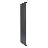 Radiatore piatto a colonna verticale 1600 x 420 mm in antracite, con finitura liscia e linee moderne per un design elegante