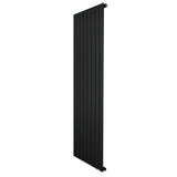 Radiatore verticale a colonna singola, 1600 x 560 mm, finitura nera opaca, design minimalista con linee pulite e texture liscia