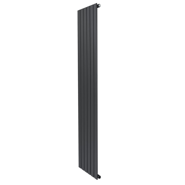 Radiatore piatto a colonna verticale 1800 x 420 mm in antracite, con finitura liscia e design moderno, ideale per spazi eleganti