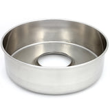 Teglia rotonda in acciaio inox lucido, con foro centrale, ideale per dolci e preparazioni al forno, resistente e facile da pulire