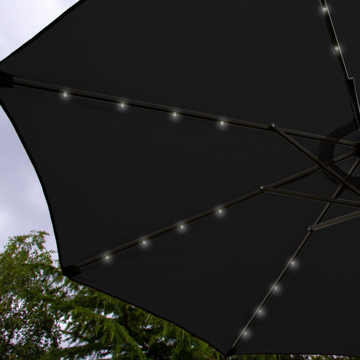 Ombrellone da Giardino Inclinabile 2.7m con LED - Nero
