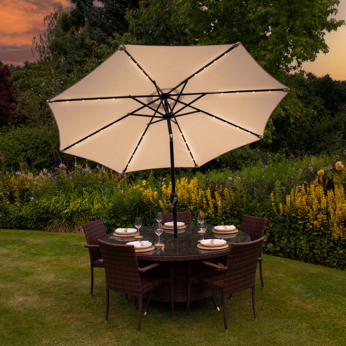 Ombrellone da Giardino Inclinabile 2.7m con LED - Beige